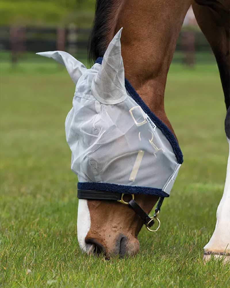 Masque anti-mouches fin avec oreilles en lycra argenté et mouton bleu marine pour cheval et poney - AMIGO