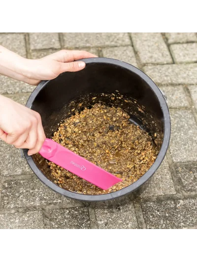 Removedor de pienso fucsia - QHP - imagen 2