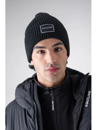 Gorro de punto negro con forro polar y logo jacquard EQCAP - Equiline