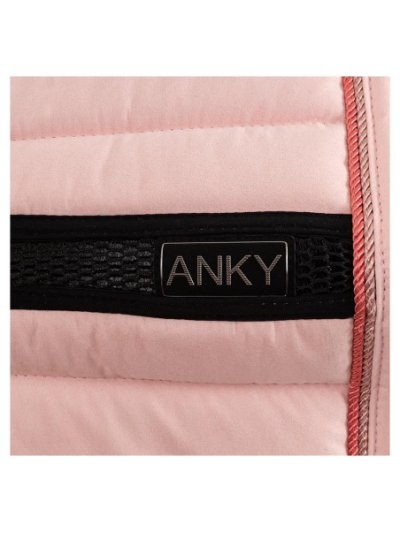 Sudadero de doma rosa palo (Pale Rosette) con antideslizante en la cruz, cordón decorativo y refuerzo en el paso de cincha para caballo - Anky - imagen 3